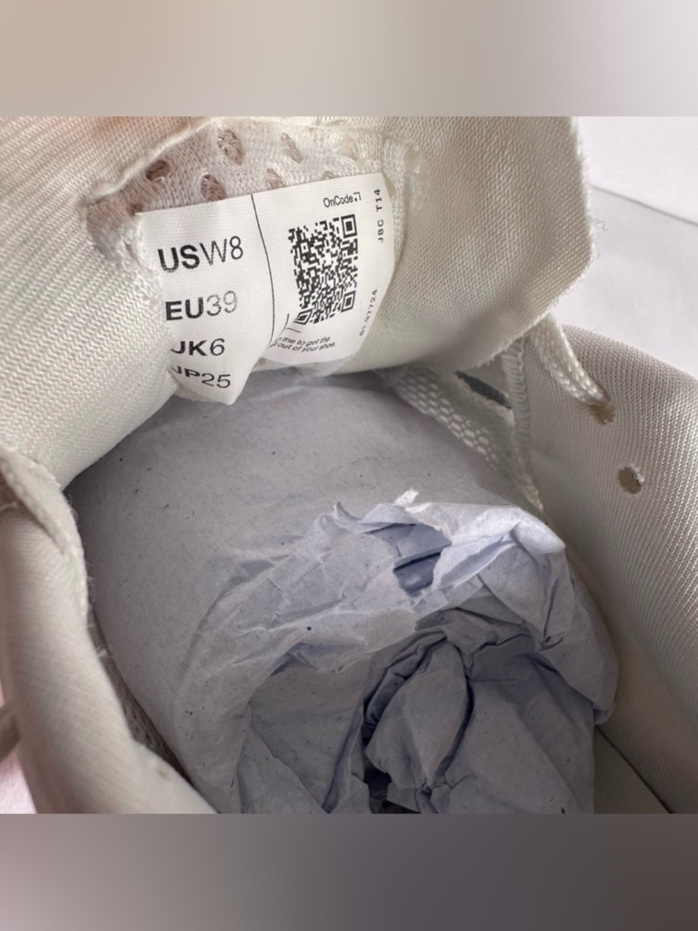 NEW in Box On Cloud
Cloudmonster US Women's Size 8
White/Flame - Picture 12 of 12